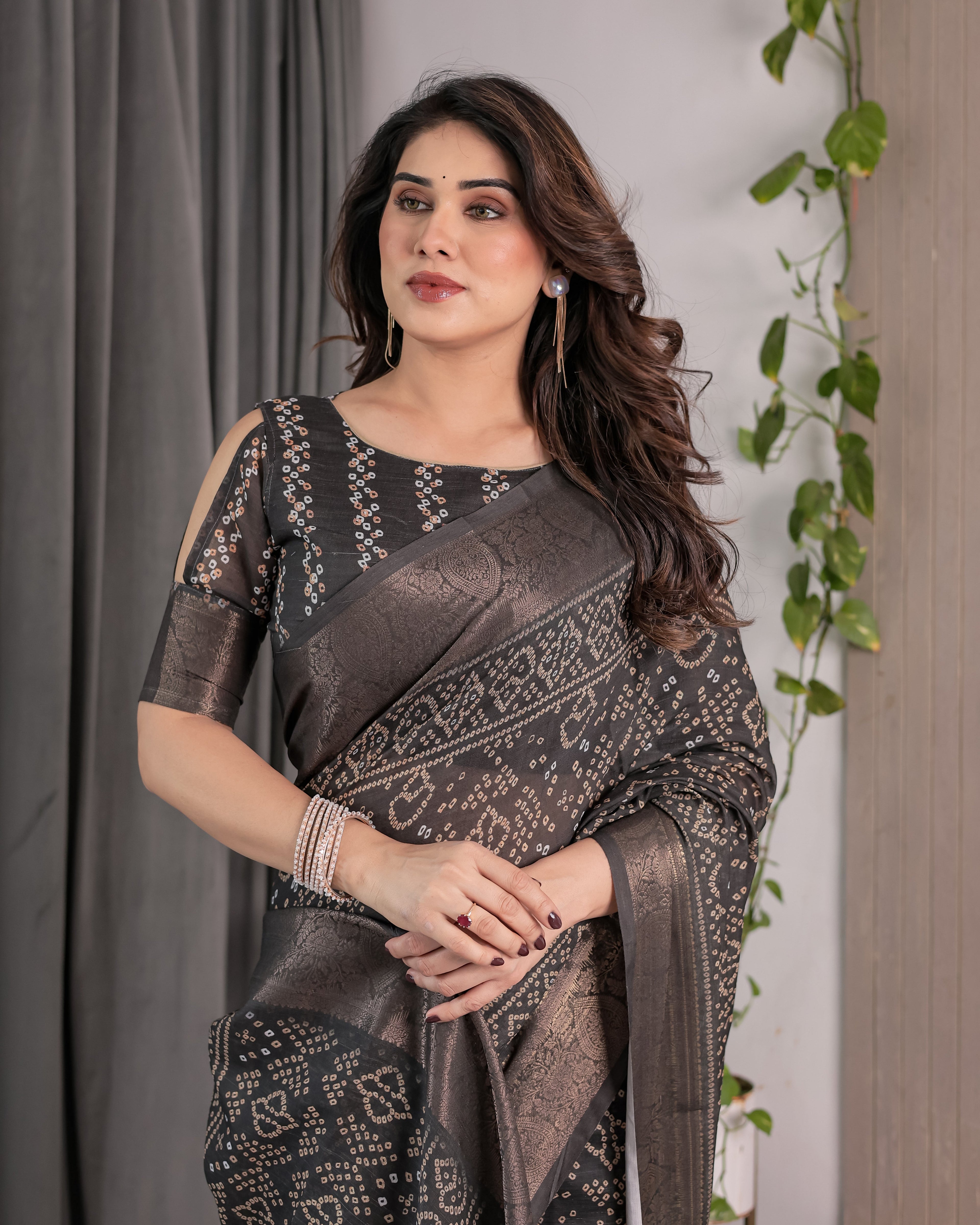 Charcoal Black Handloom Linen Saree with Ivory Tribal Bandhani Print & Zari Border | Tassel Pallu | 5.5m Saree + 0.8m Blouse