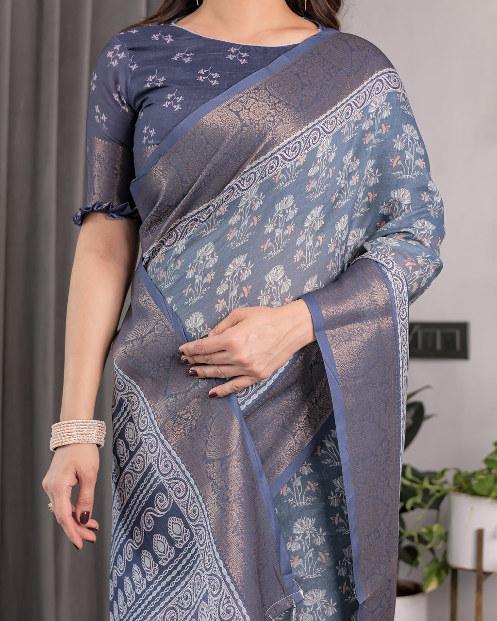 Slate Blue Handloom Linen Floral Printed Saree with Zari Border & Paisley Pallu | 5.5m Saree with 0.8m Blouse Piece | Tassel Finish
