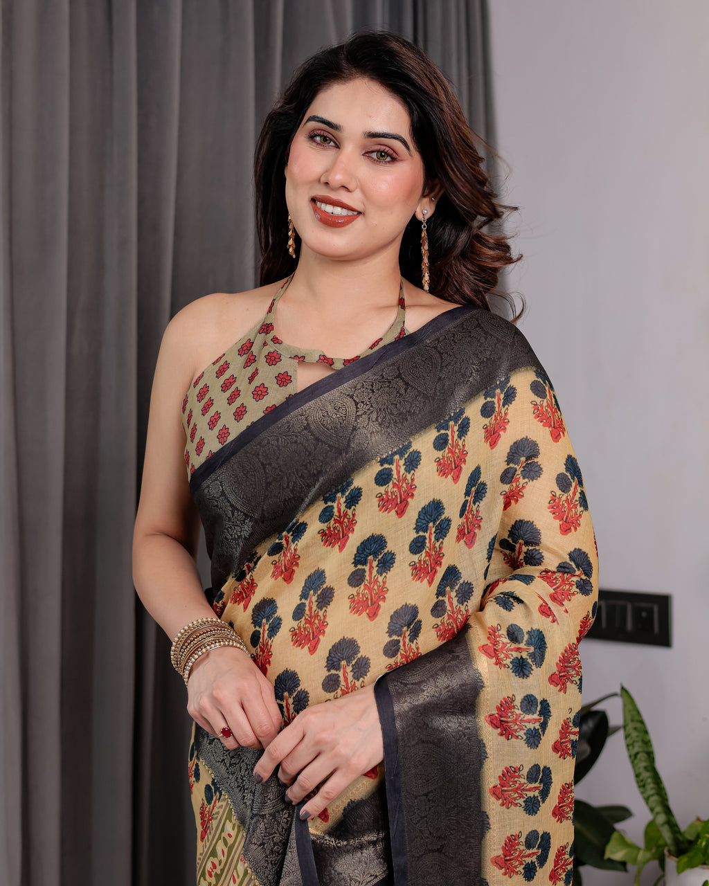 Beige Handloom Linen Saree with Red-Blue Floral Buttas & Ethnic Pallu | Antique Black Zari Border & Tassels | Attached Blouse | 5.5m Saree + 0.8m Blouse
