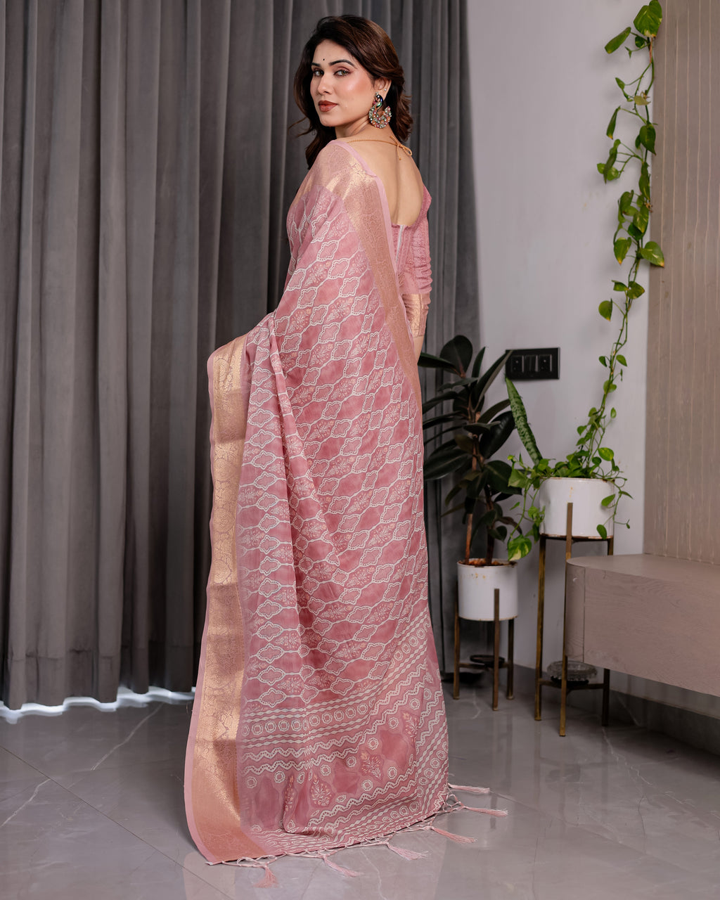Blush Pink Handloom Linen Saree with Geometric White Print, Zari Border & Tassel Pallu | 5.5m Saree + 0.8m Blouse Piece