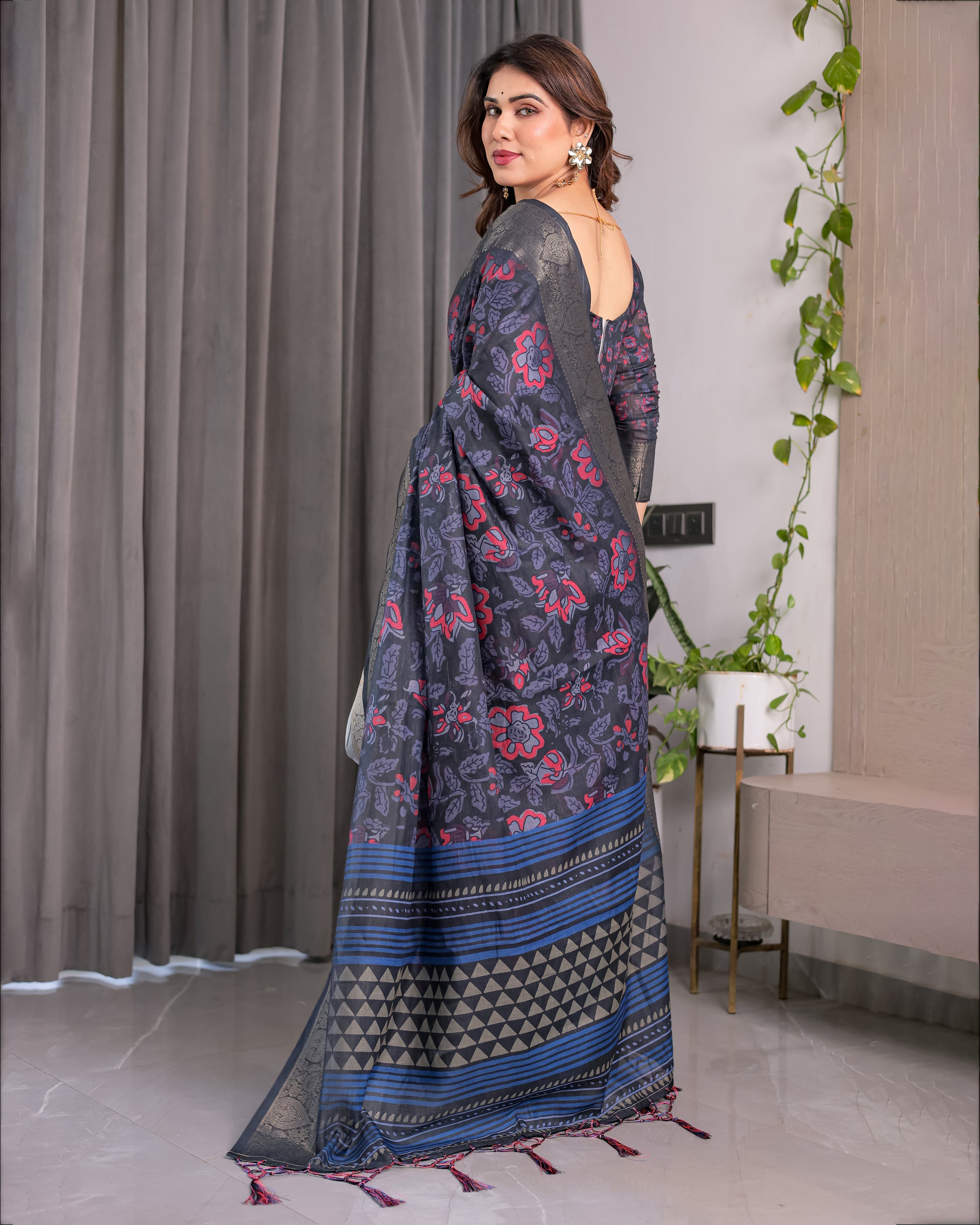 Navy Blue Handloom Linen Saree with Red Floral Print & Geometric Patterned Pallu | Antique Zari Border & Tassels | Attached Blouse | 5.5m Saree + 0.8m Blouse