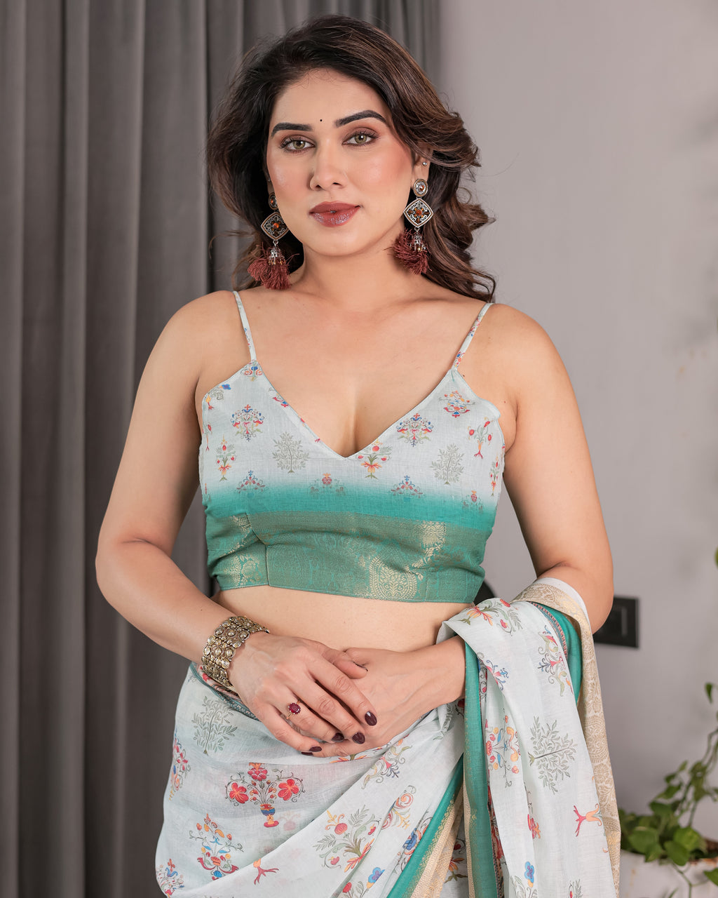 Ivory White Handloom Linen Saree with Royal Palace & Elephant Print | Gold Zari Border & Tassels | 5.5m Saree + 0.8m Blouse